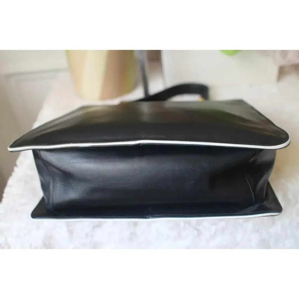 stunning BALLY BLACK WHITE TRIM HANDBAG PURSE (PU700